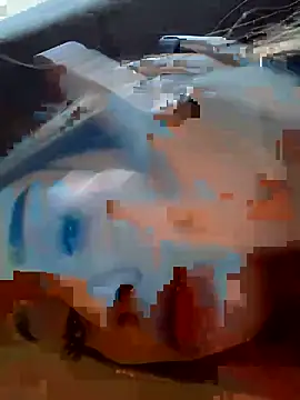 chups girl online show from 17, 4, 2026