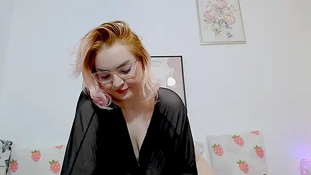 Catlady333 online show from 9, 9, 2025