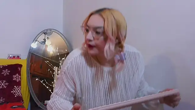 Catlady333 online show from 18, 12, 2025