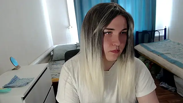 EvaMiron online show from 8, 4, 2026