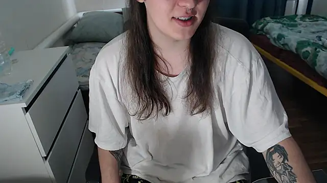 EvaMiron online show from 4, 10, 2025