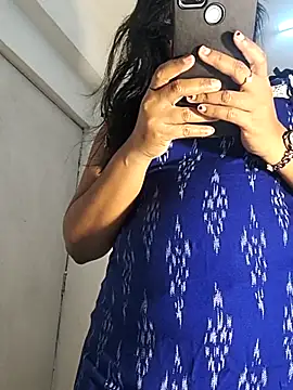 FANTASY QUEEN 07 online show from 8, 5, 2026