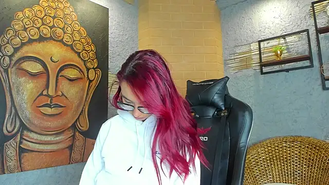 LiaWood  online show from 9, 2, 2025