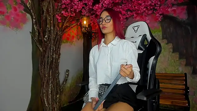 LiaWood  online show from 12, 3, 2025