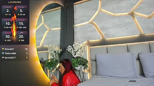 LiaWood  online show from 21, 2, 2025