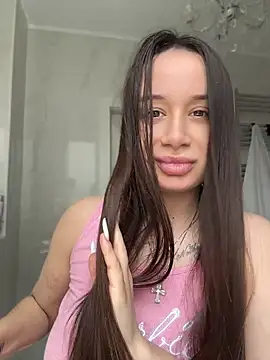 deliaroyal online show from 14, 4, 2026