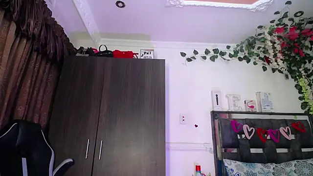 emma hoot1 online show from 14, 3, 2025