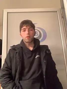 GuillaumebeauZizi online show from 7, 2, 2026