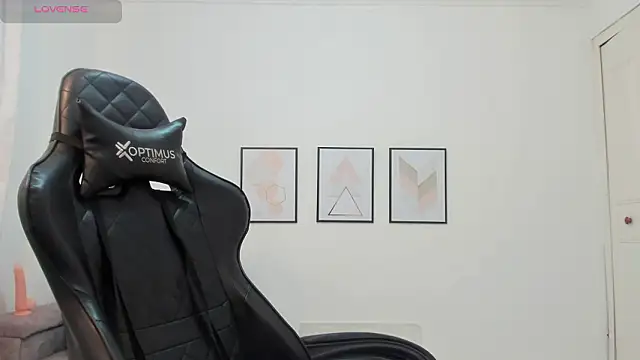 natalia curvy1 online show from 26, 3, 2026