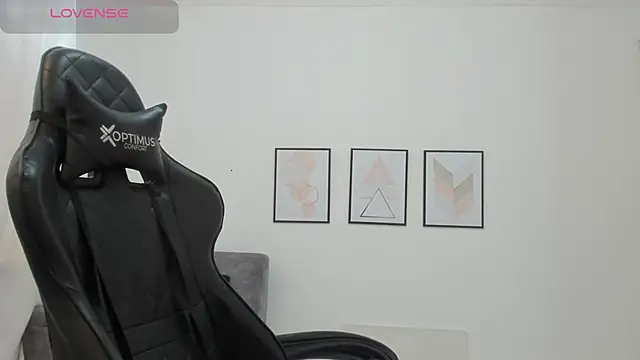 Snapshot of natalia_curvy1 chatting on 12, 2, 2026 natalia curvy1 online show from 12, 2, 2026