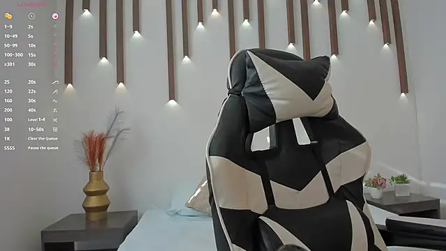 megan cooper28 online show from 8, 11, 2025