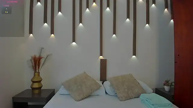 megan cooper28 online show from 25, 10, 2025