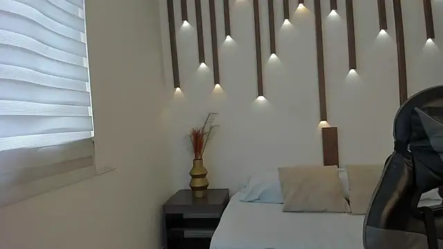 megan cooper28 online show from 17, 12, 2025