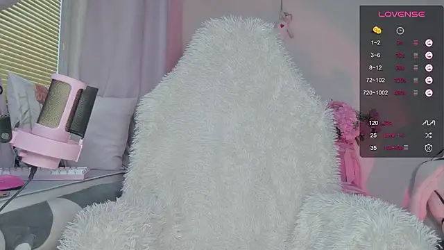 Snapshot of berrybaebaby chatting on 2, 2, 2026 berrybaebaby online show from 2, 2, 2026