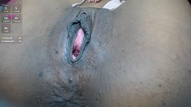 genesis moretz online show from 11, 12, 2024