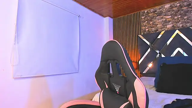 nathalia zamu online show from 11, 10, 2025