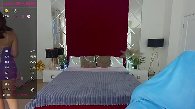 JasminJames online show from 6, 2, 2025