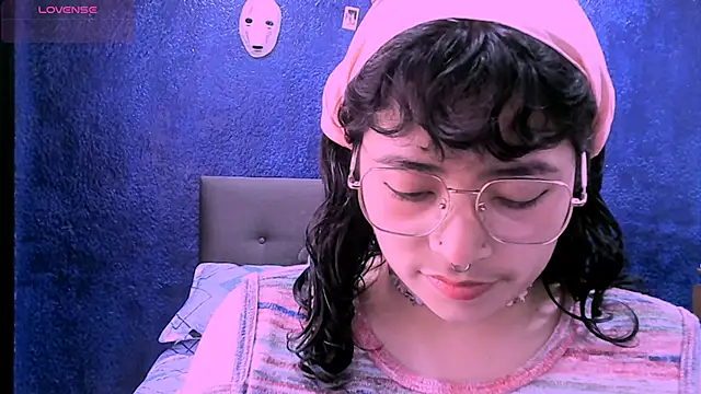 NinaYellow online show from 23, 9, 2025