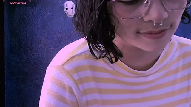 NinaYellow online show from 5, 12, 2024