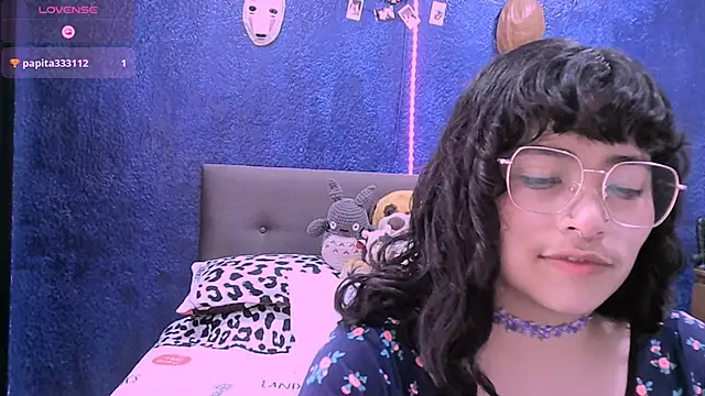 NinaYellow online show from 23, 10, 2025