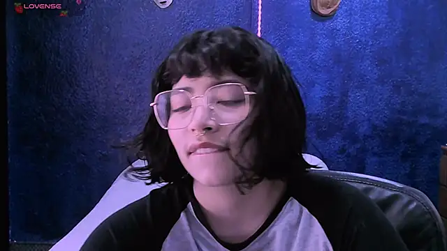 NinaYellow online show from 28, 12, 2024