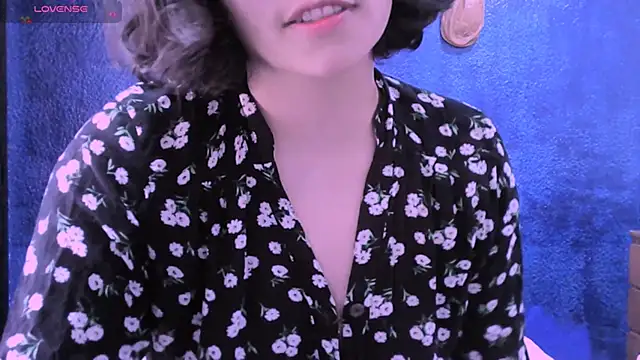 NinaYellow online show from 17, 1, 2025