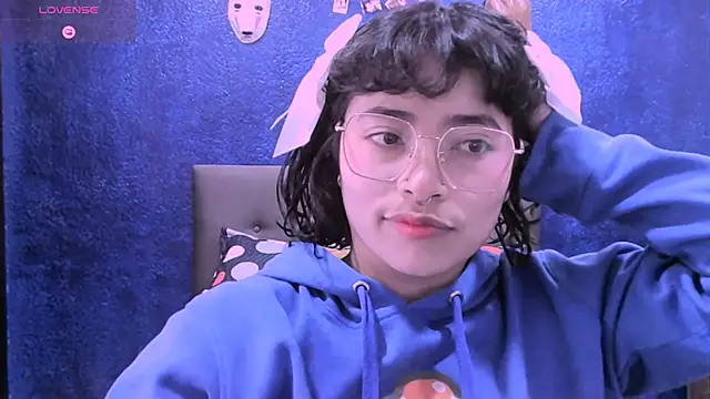 NinaYellow online show from 21, 11, 2025