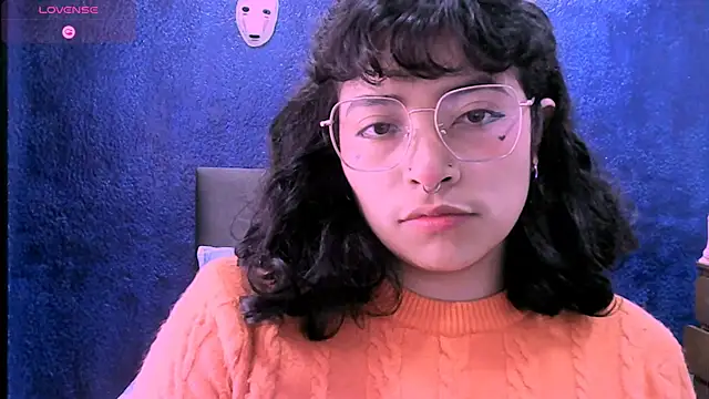 NinaYellow online show from 24, 9, 2025