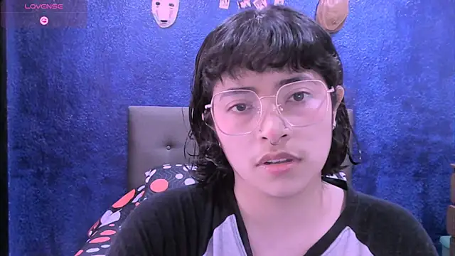 NinaYellow online show from 19, 11, 2025