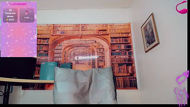 Amanda Cax online show from 6, 11, 2025