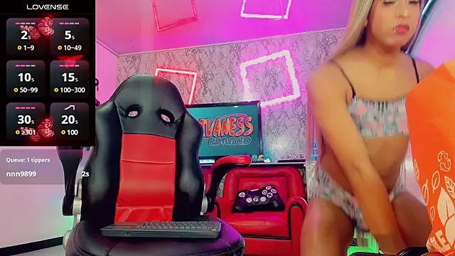 Amanda Cax online show from 11, 2, 2025