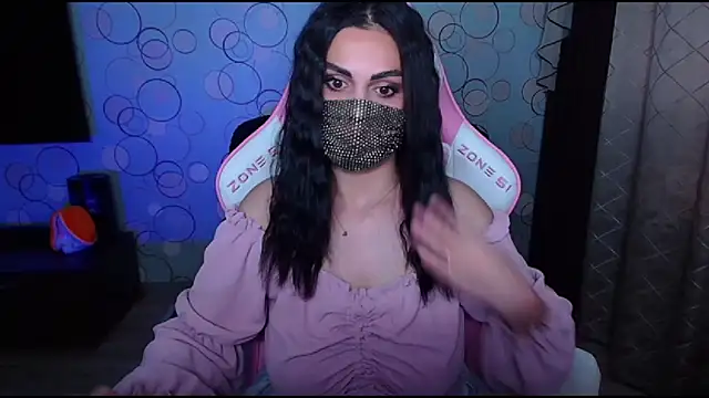   Yasmina   online show from 2, 10, 2025