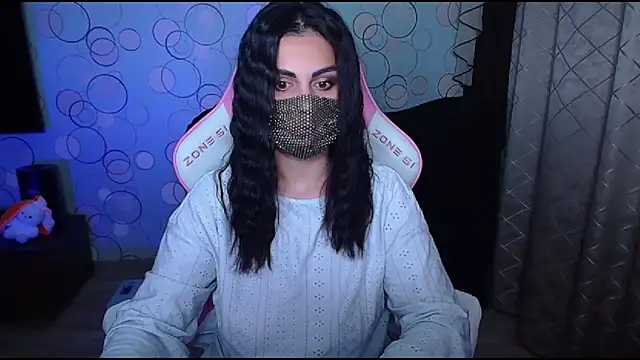   Yasmina   online show from 1, 10, 2025