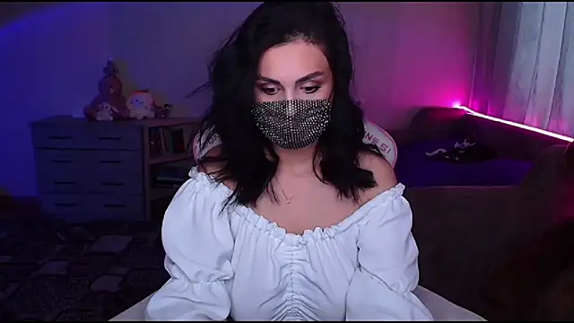   Yasmina   online show from 18, 3, 2025