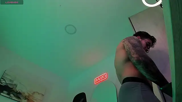 LucianSinclair online show from 22, 2, 2025