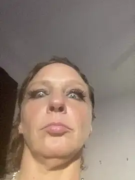 Everlyrose27 online show from 18, 12, 2024