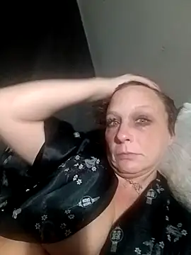 Everlyrose27 online show from 18, 1, 2025