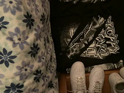 Nosleeptapoutvol1xxx online show from 25, 11, 2025