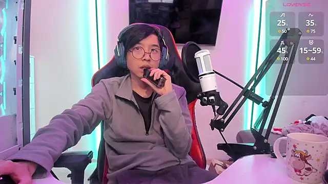 wexlee7 online show from 19, 12, 2024