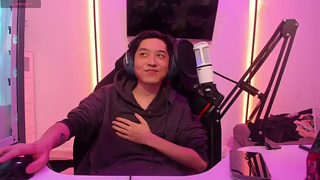 wexlee7 online show from 21, 12, 2024