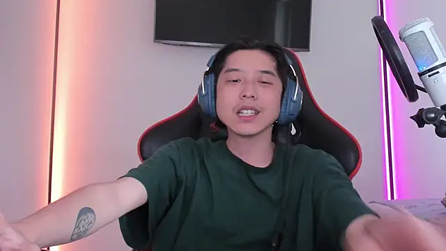 wexlee7 online show from 24, 9, 2025