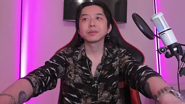 wexlee7 online show from 4, 10, 2025