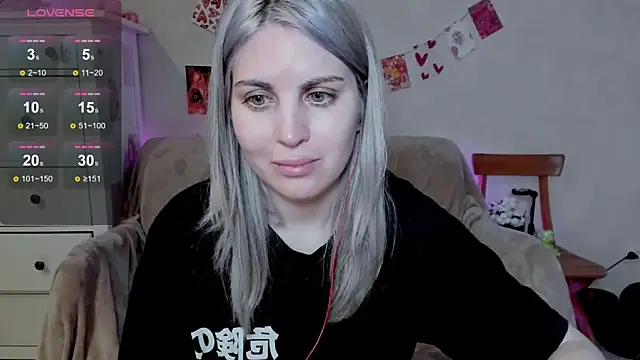 Snapshot of pawpaws chatting on 18, 6, 2026 pawpaws online show from 18, 6, 2026