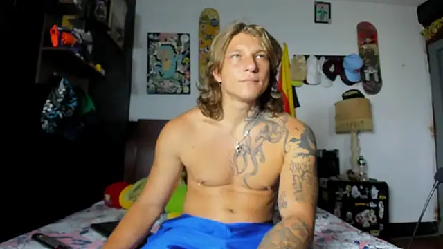 Snapshot of Tom_Krakow chatting on 1, 7, 2026 Tom Krakow online show from 1, 7, 2026