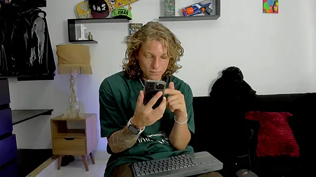 Tom Krakow online show from 13, 1, 2025