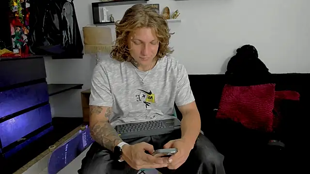 Tom Krakow online show from 11, 1, 2025