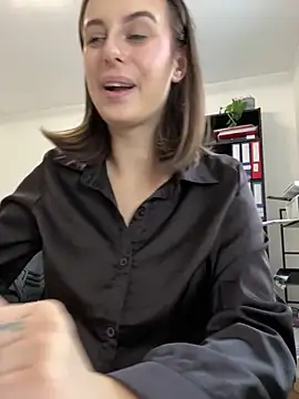 Snapshot of Hii_Lolla chatting on 6, 2, 2026 Hii Lolla online show from 6, 2, 2026