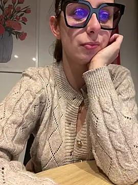 Hii Lolla online show from 3, 3, 2026