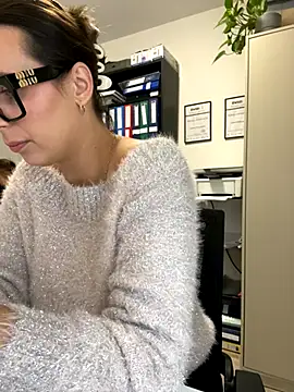 Hii Lolla online show from 25, 10, 2025