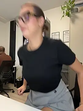 Hii Lolla online show from 1, 10, 2025